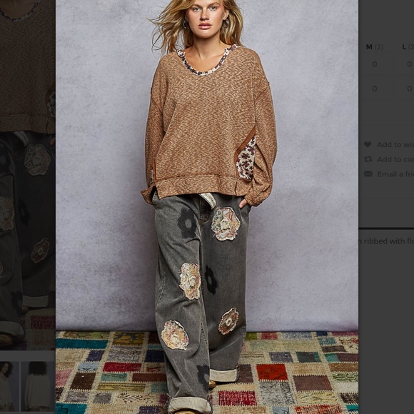 POL “ Tawny “ POL Ribbed Top with Floral Pattern Contrast - Picture 6 of 7